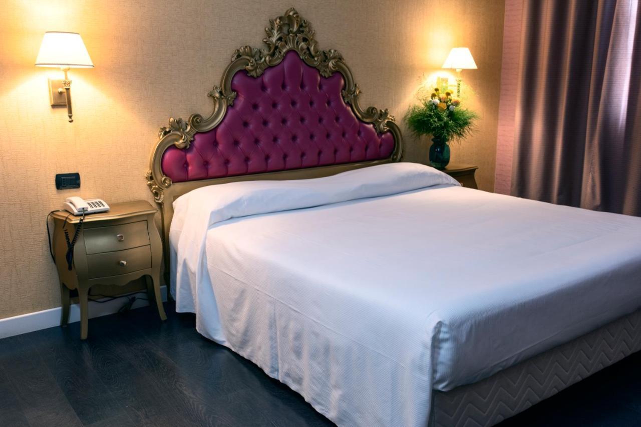Hotel - Motel Flower Gropello Cairoli Exterior photo