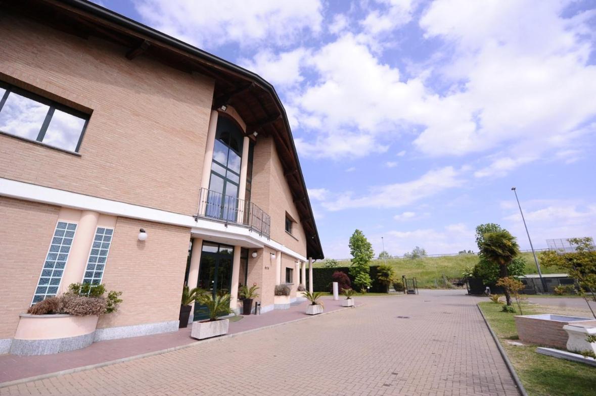 Hotel - Motel Flower Gropello Cairoli Exterior photo